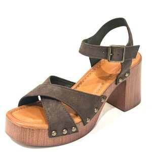 MIA Raychele Sandal (NWOT)